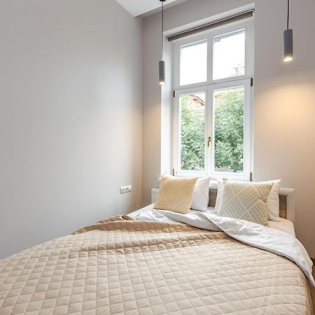 Inshiapartments On Kovzhuna Str Λβιβ Εξωτερικό φωτογραφία