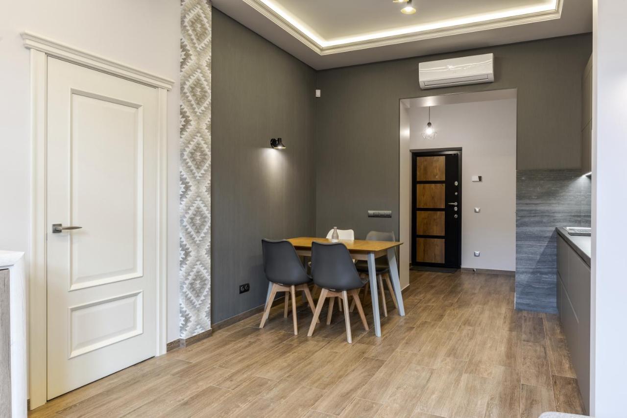 Inshiapartments On Kovzhuna Str Λβιβ Εξωτερικό φωτογραφία
