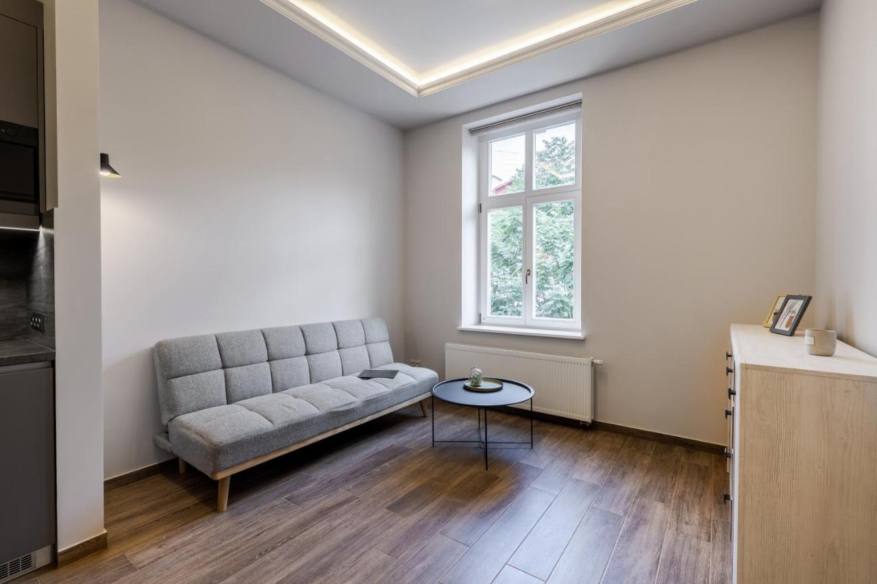 Inshiapartments On Kovzhuna Str Λβιβ Εξωτερικό φωτογραφία