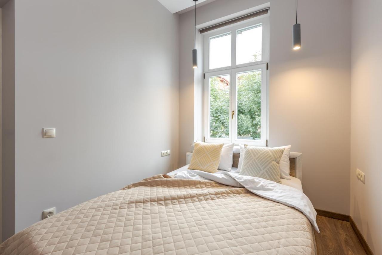Inshiapartments On Kovzhuna Str Λβιβ Εξωτερικό φωτογραφία