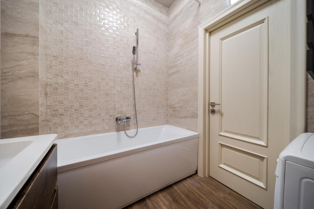 Inshiapartments On Kovzhuna Str Λβιβ Εξωτερικό φωτογραφία