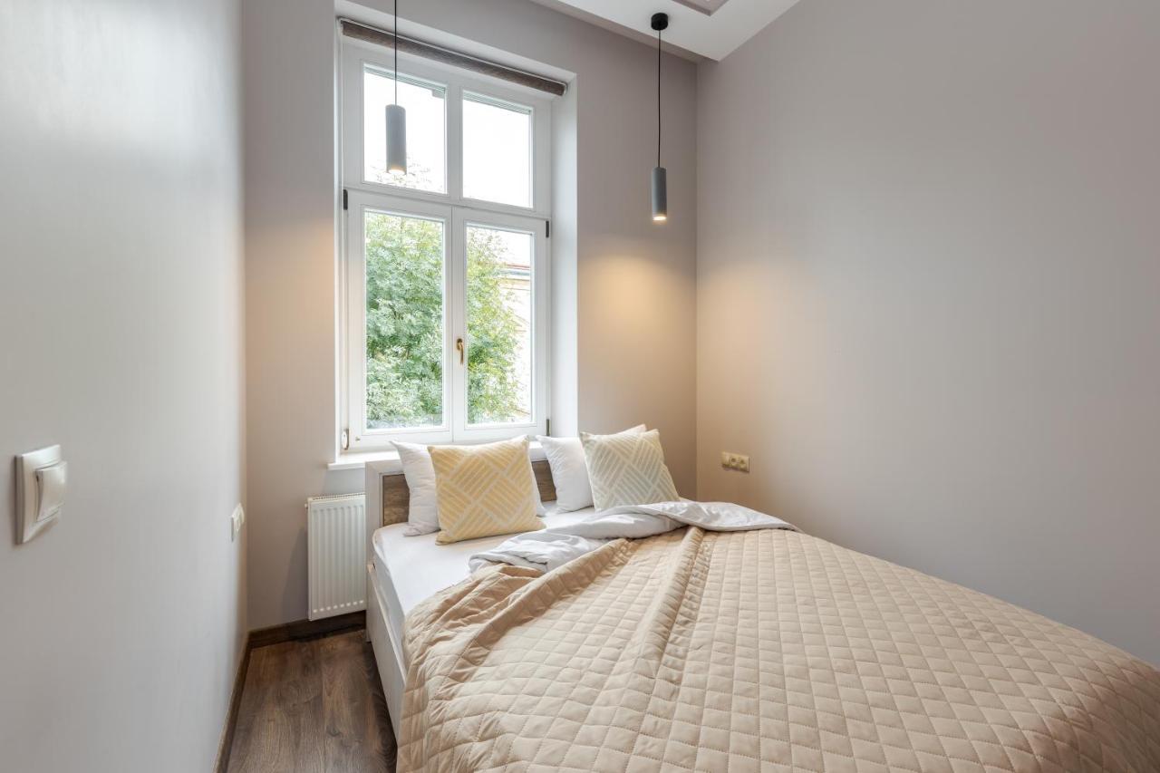 Inshiapartments On Kovzhuna Str Λβιβ Εξωτερικό φωτογραφία